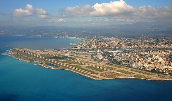 Nice aeroport 600