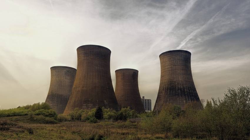 Les tours de refroidissement d'une centrale nucléaire.