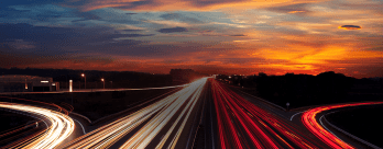 Les autoroutes font parties des infrastructures de transport les plus prisées.